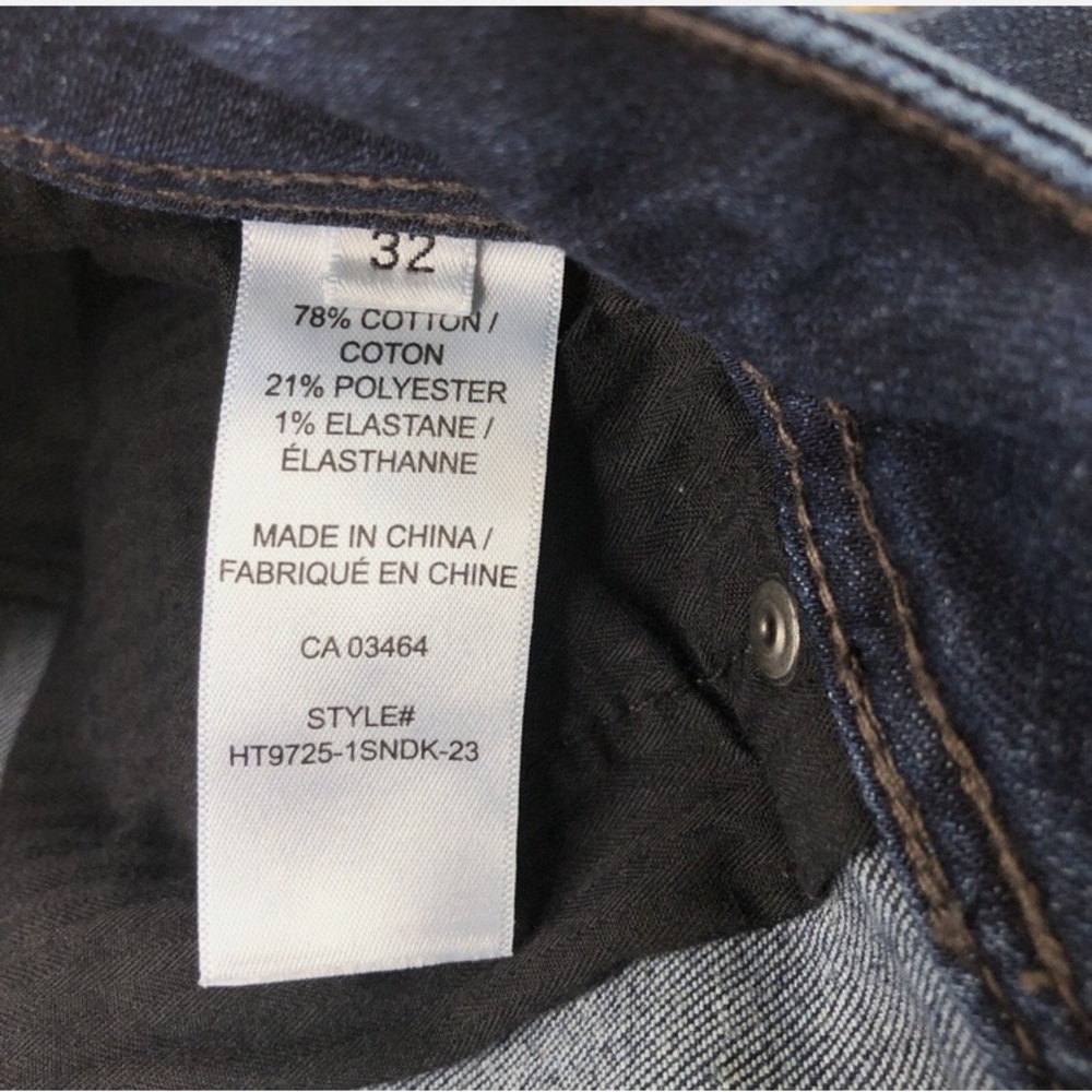 Ricki’s dark wash “Ashley” Revolution capri jeans - Picture 6 of 8